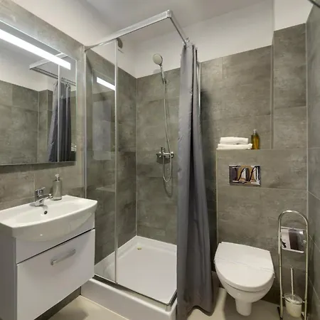 Rentplanet - Nadrzeczna Apartment *