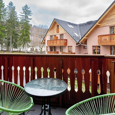 Rentplanet - Nadrzeczna Apartment